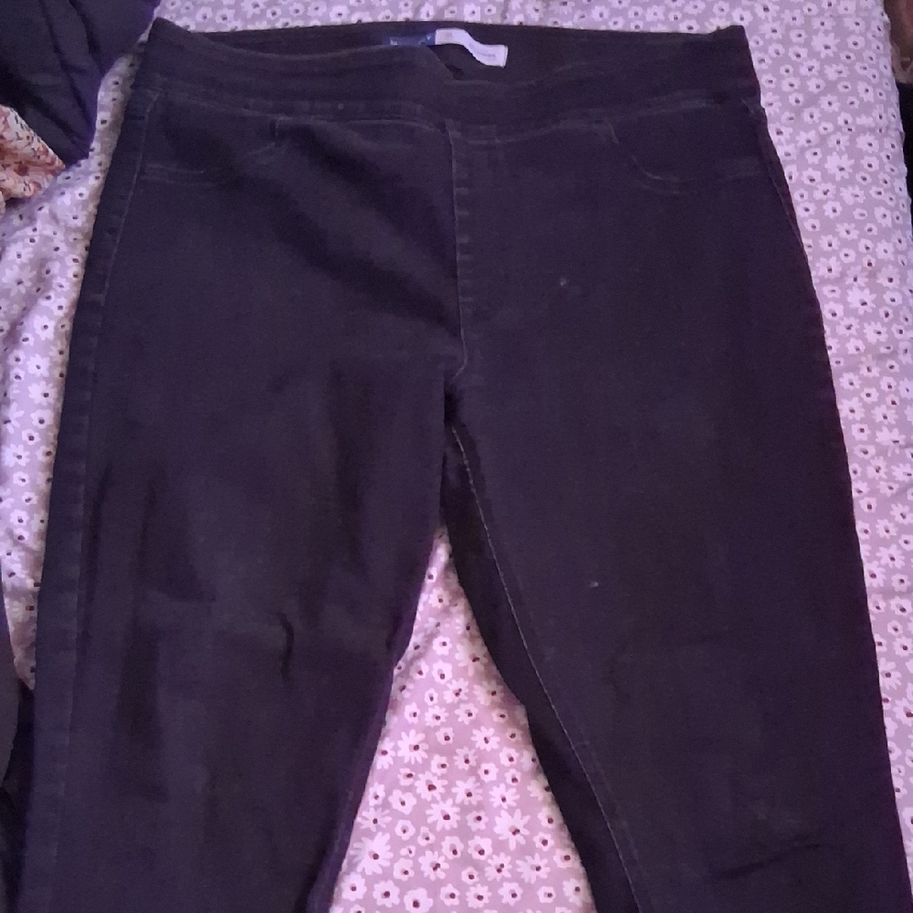 Old Navy Black Jeggings Stretchy Comfortable Design